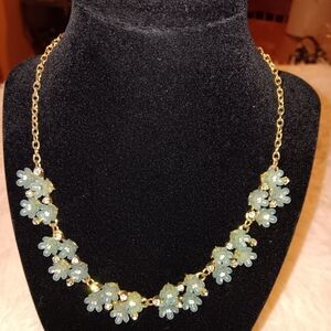 Necklace Elegant Gold Color and Green Floral Necklace